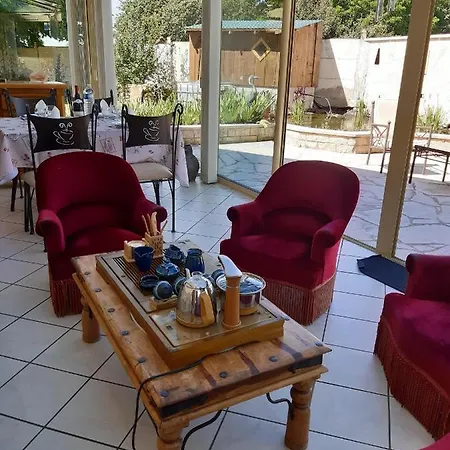 Au Bon Vivant Guest house Dampierre-sur-Salon